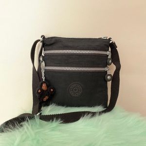🖤Kipling🖤 Crossbody w/ Monkey